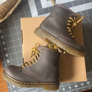{ Dr Martens } 1460 Gaucho Wildhorse Lamper Boots